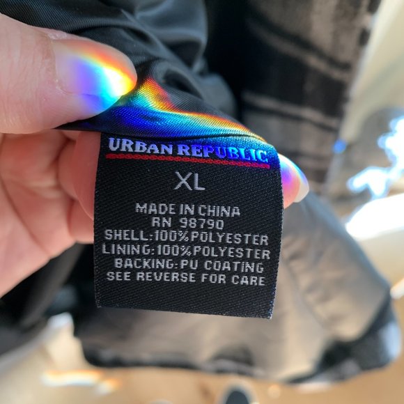 plaid black and white coat - great for fall / winter! - Picture 6 of 14